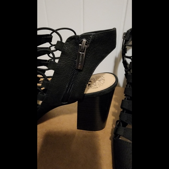 Vince Camuto Briaz black leather sandal Block heel scrappy stretch sandal 11 - Picture 4 of 8